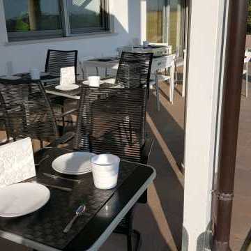 Bed and Breakfast Colle Selvotta Vasto - La colazione in giardino